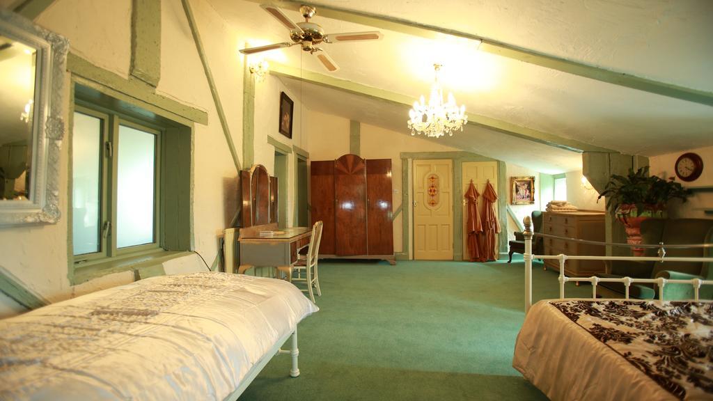 The Edge Accommodation Huddersfield Oda fotoğraf