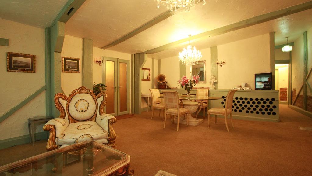The Edge Accommodation Huddersfield Dış mekan fotoğraf